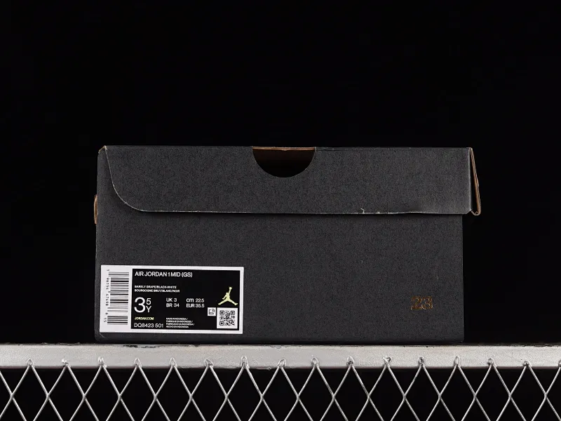 All categories Air Jordan Jordan series basketball shoes Air Jordan 1 Mid G version pure original Air Jordan 1 Mid GS AJ1 Joe 1 gradient grape purple mid-top basketball shoes DQ8423-501